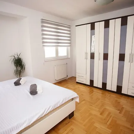 Apartment Resident 19 Lukavica